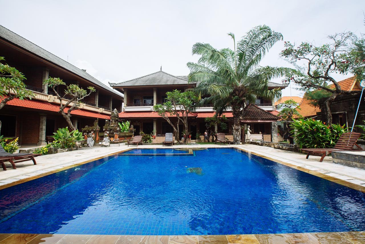 Tunjung Bali Inn Kuta Lombok Esterno foto